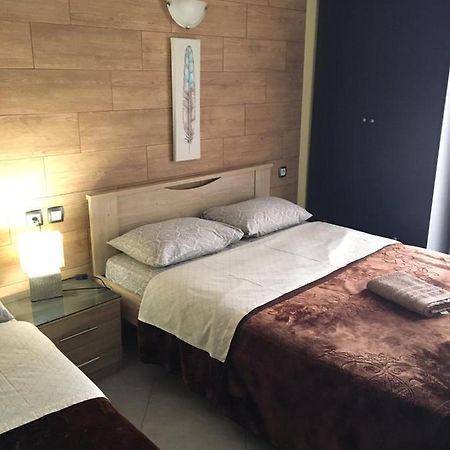 G M 1 Rooms Kentro In The Heart Of The City Yenişehir Dış mekan fotoğraf