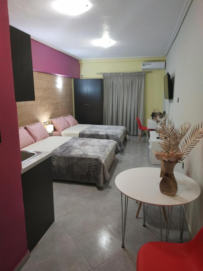 G M 1 Rooms Kentro In The Heart Of The City Yenişehir Dış mekan fotoğraf