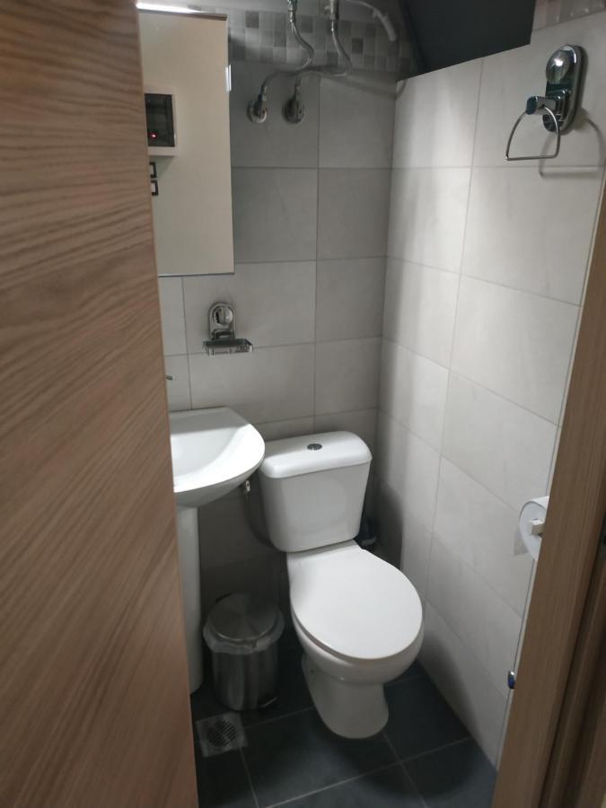 G M 1 Rooms Kentro In The Heart Of The City Yenişehir Dış mekan fotoğraf