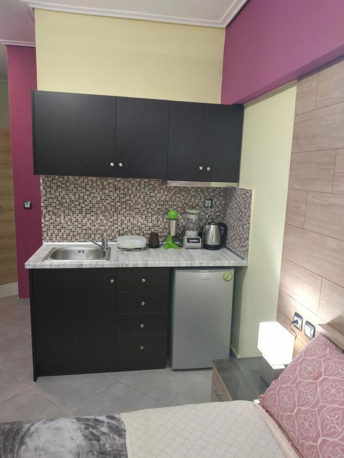 G M 1 Rooms Kentro In The Heart Of The City Yenişehir Dış mekan fotoğraf