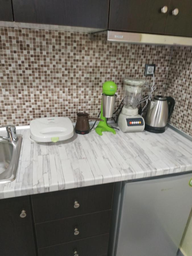 G M 1 Rooms Kentro In The Heart Of The City Yenişehir Dış mekan fotoğraf
